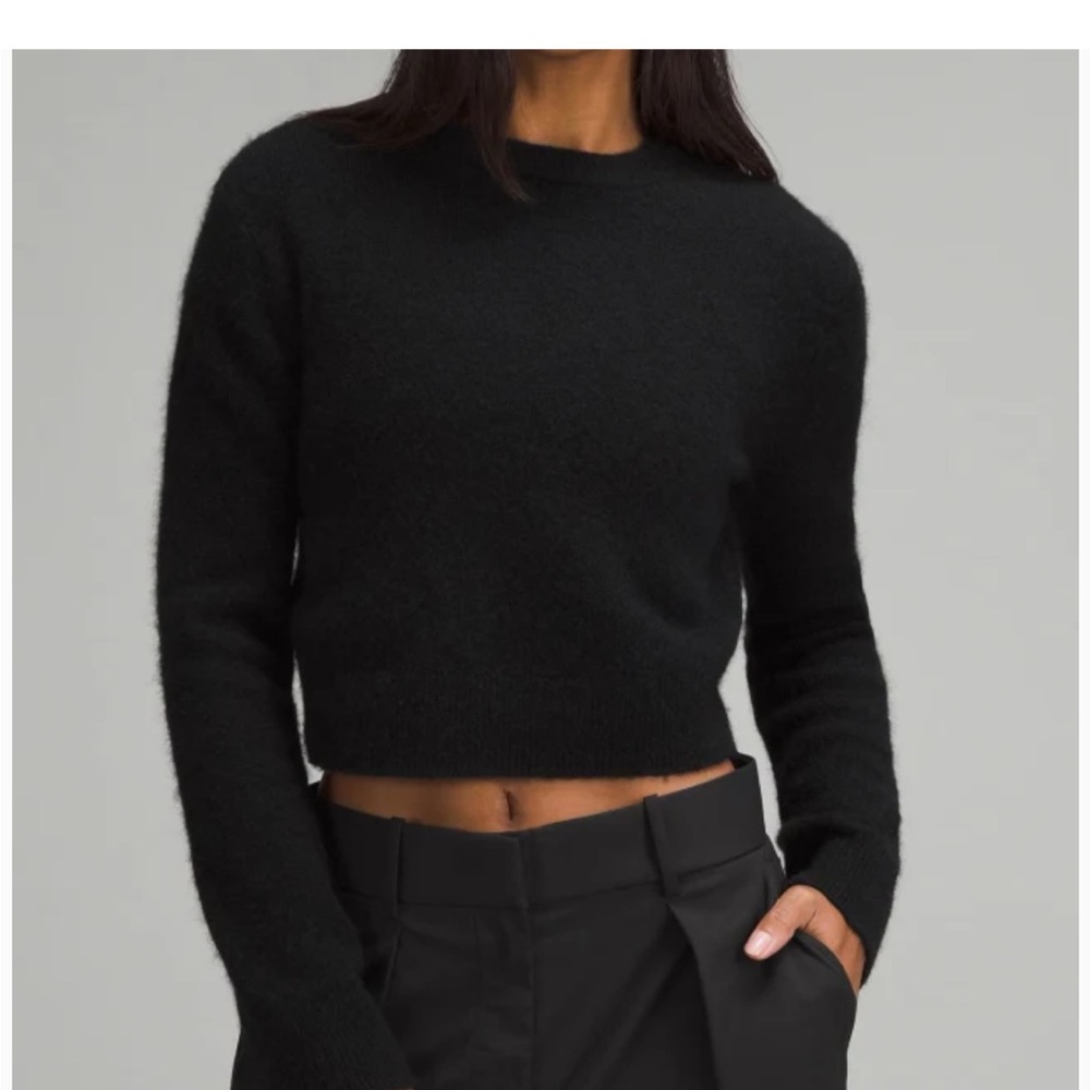lululemon athletica Black Crew Neck Sweater size S